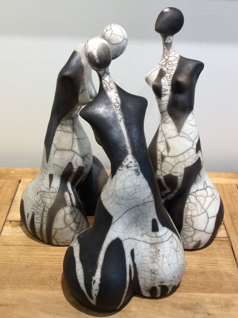 Medium Raku Ladies b/w price per piece
